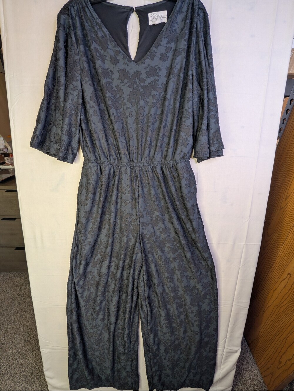 Black/blue Textured Floral Wide Leg Jumpsuit with 3/4 Sleeves